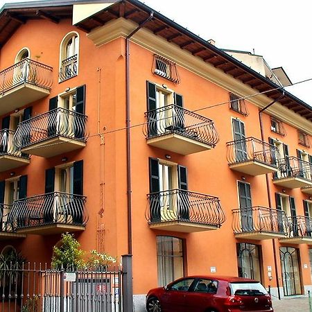 Casa Vacanze Touring ヴェルバーニア エクステリア 写真